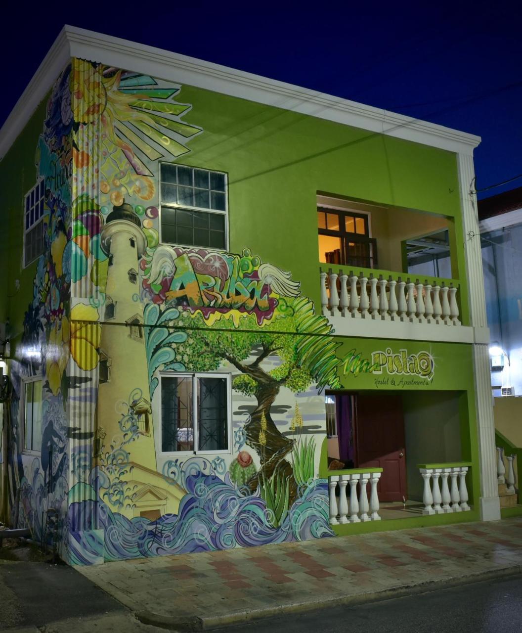 Pista Q Hostel And Apartments Oranjestad Exterior foto